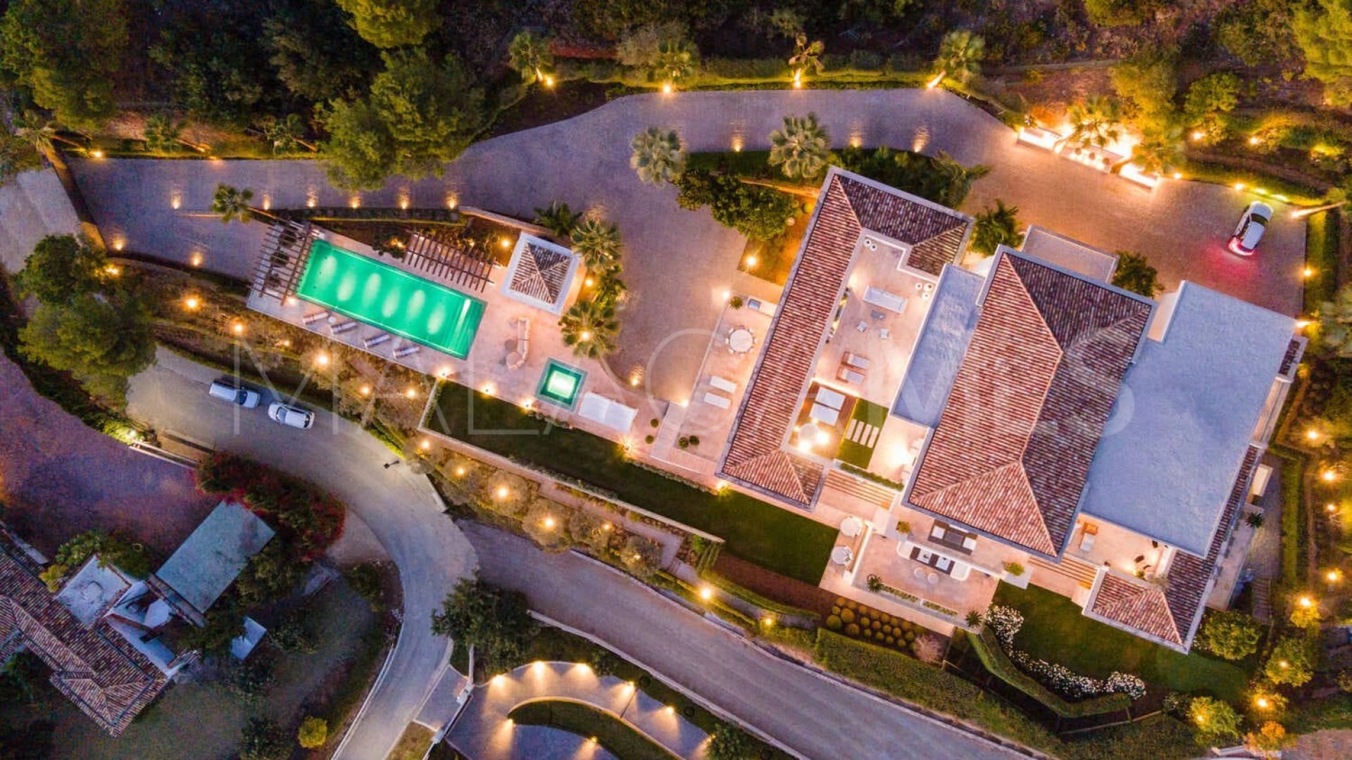 For sale Cascada de Camojan 9 bedrooms villa