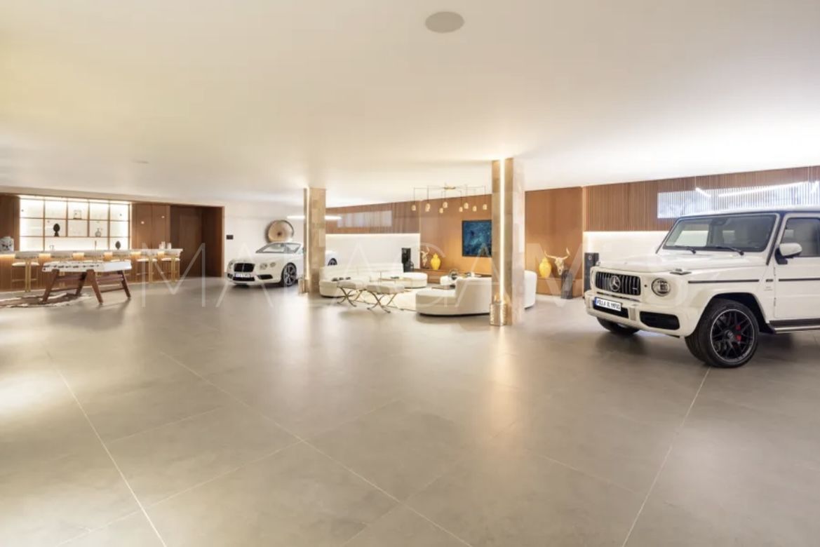 For sale Cascada de Camojan 9 bedrooms villa