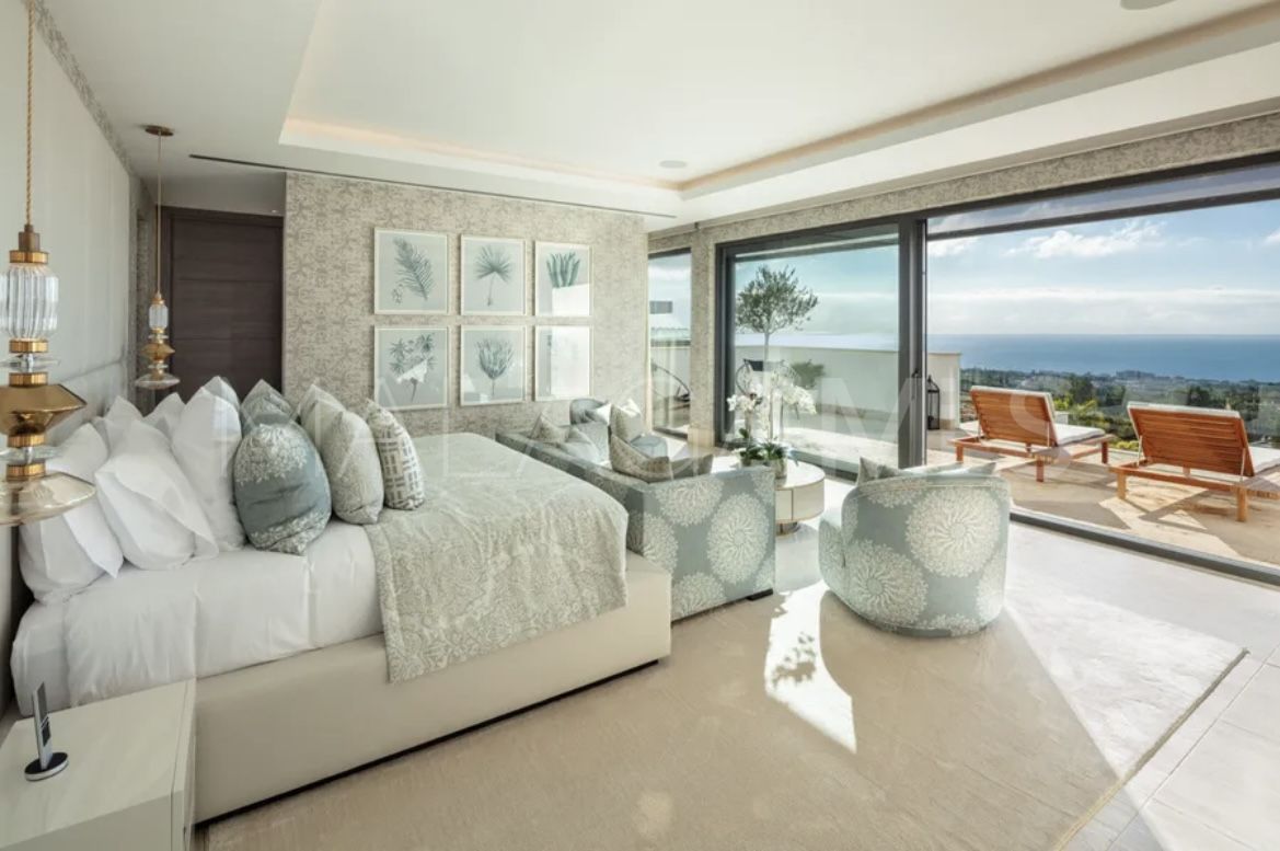 For sale Cascada de Camojan 9 bedrooms villa