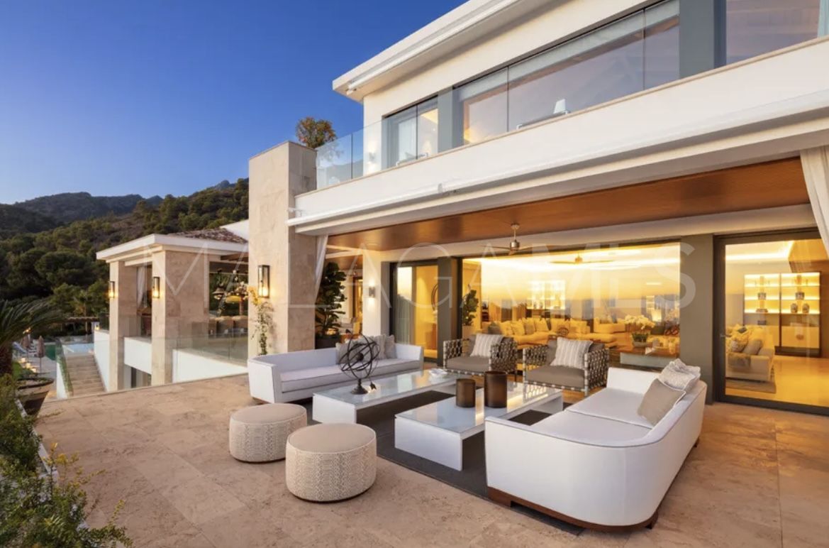 For sale Cascada de Camojan 9 bedrooms villa