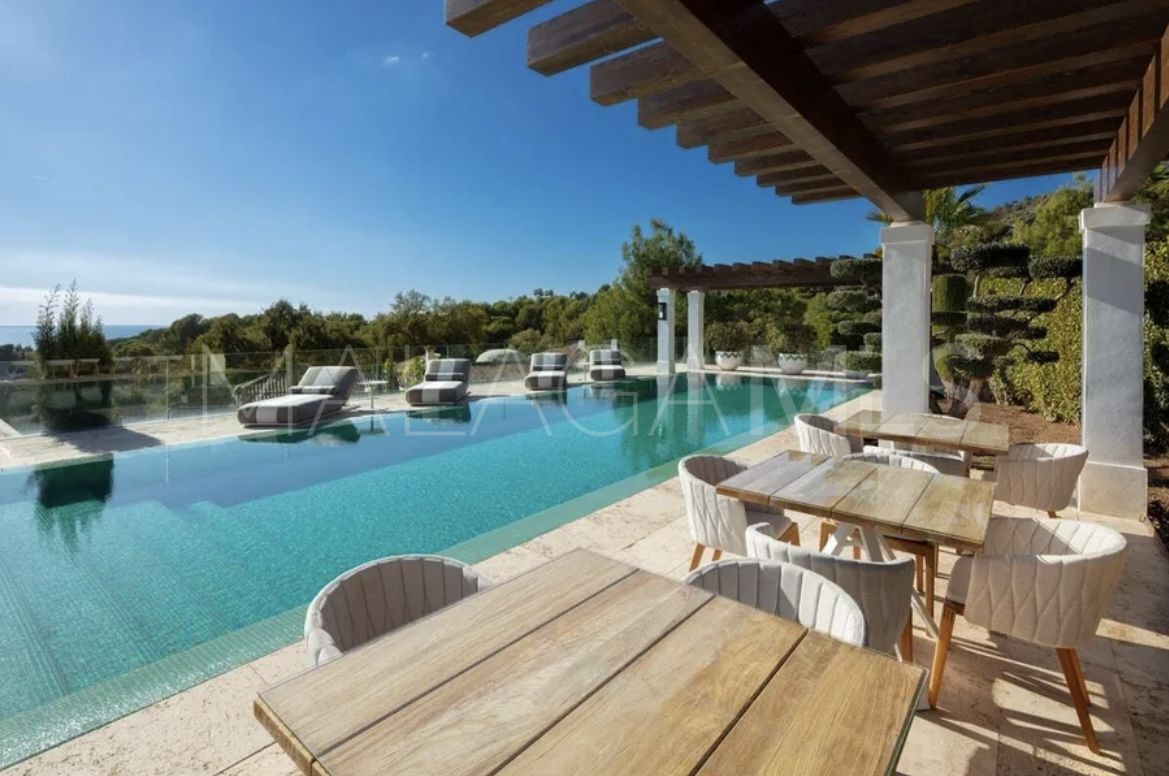 For sale Cascada de Camojan 9 bedrooms villa