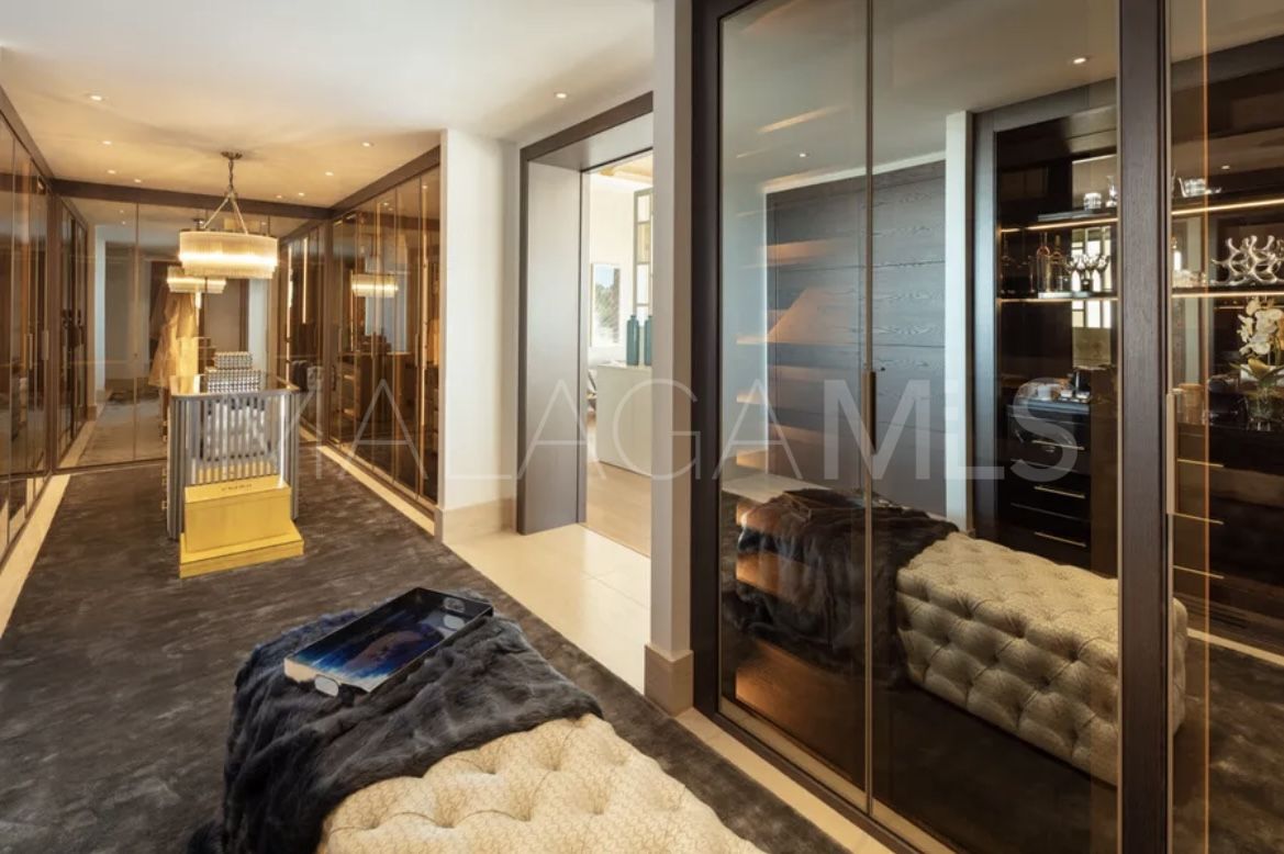 For sale Cascada de Camojan 9 bedrooms villa