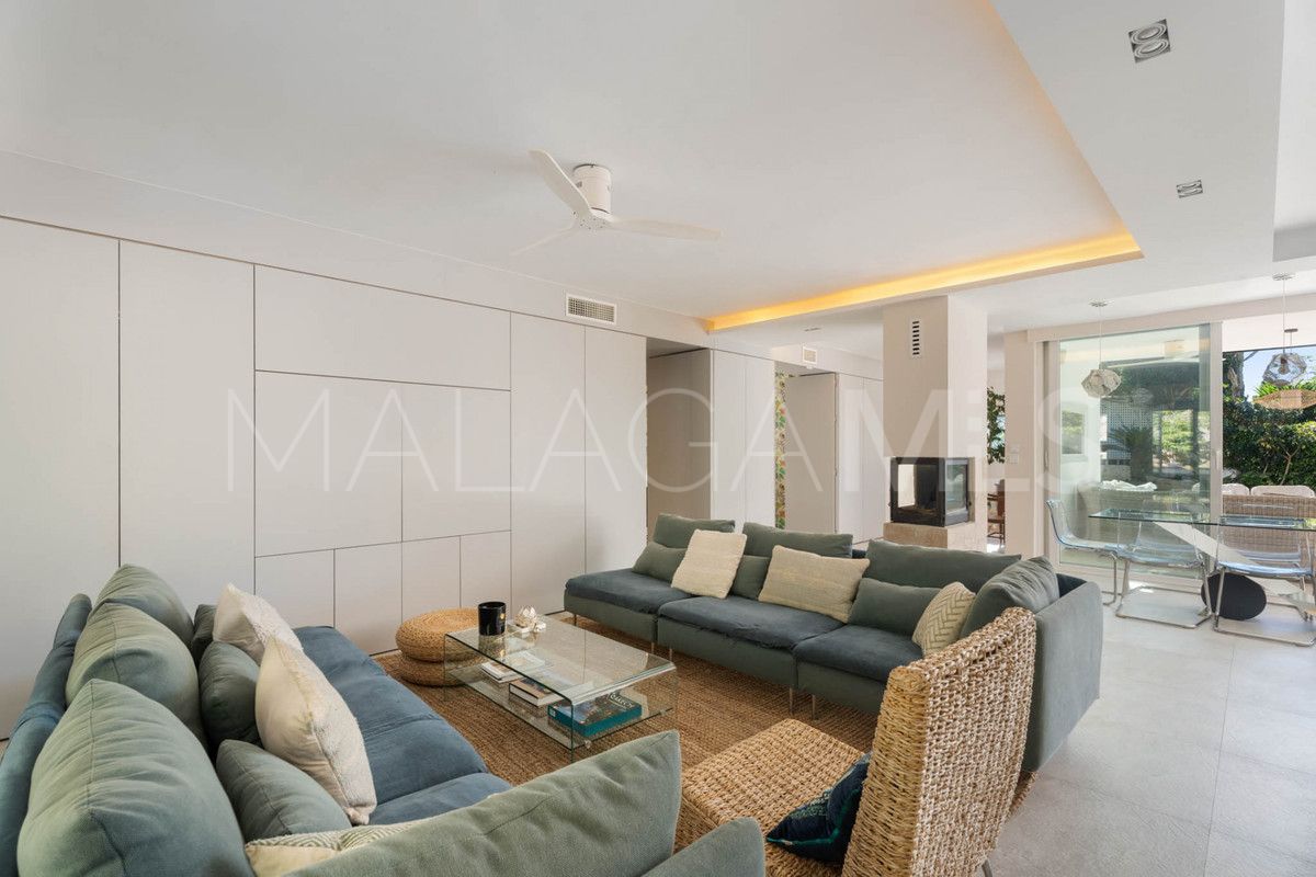 Villa in El Rosario for sale