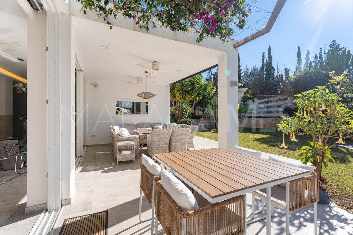 Villa in El Rosario for sale