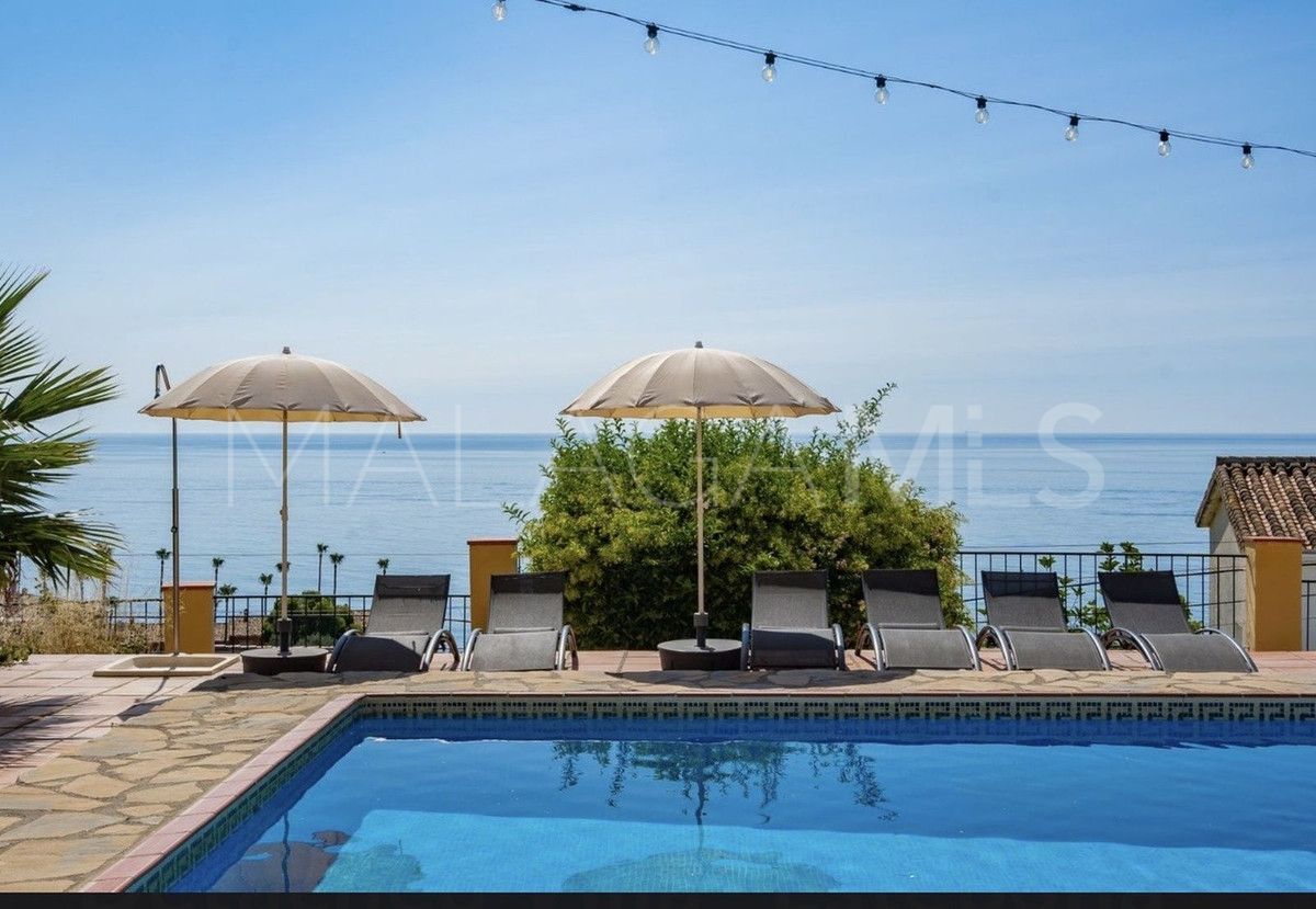 Villa for sale in Estepona Ouest