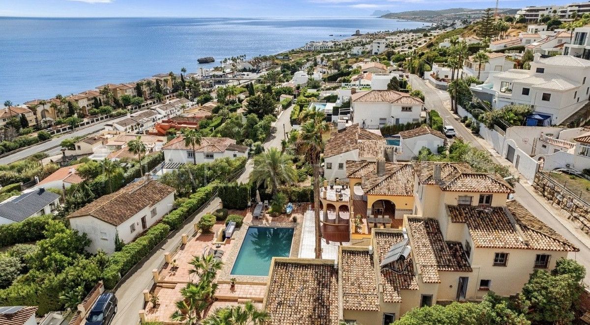 Villa for sale in Estepona Ouest