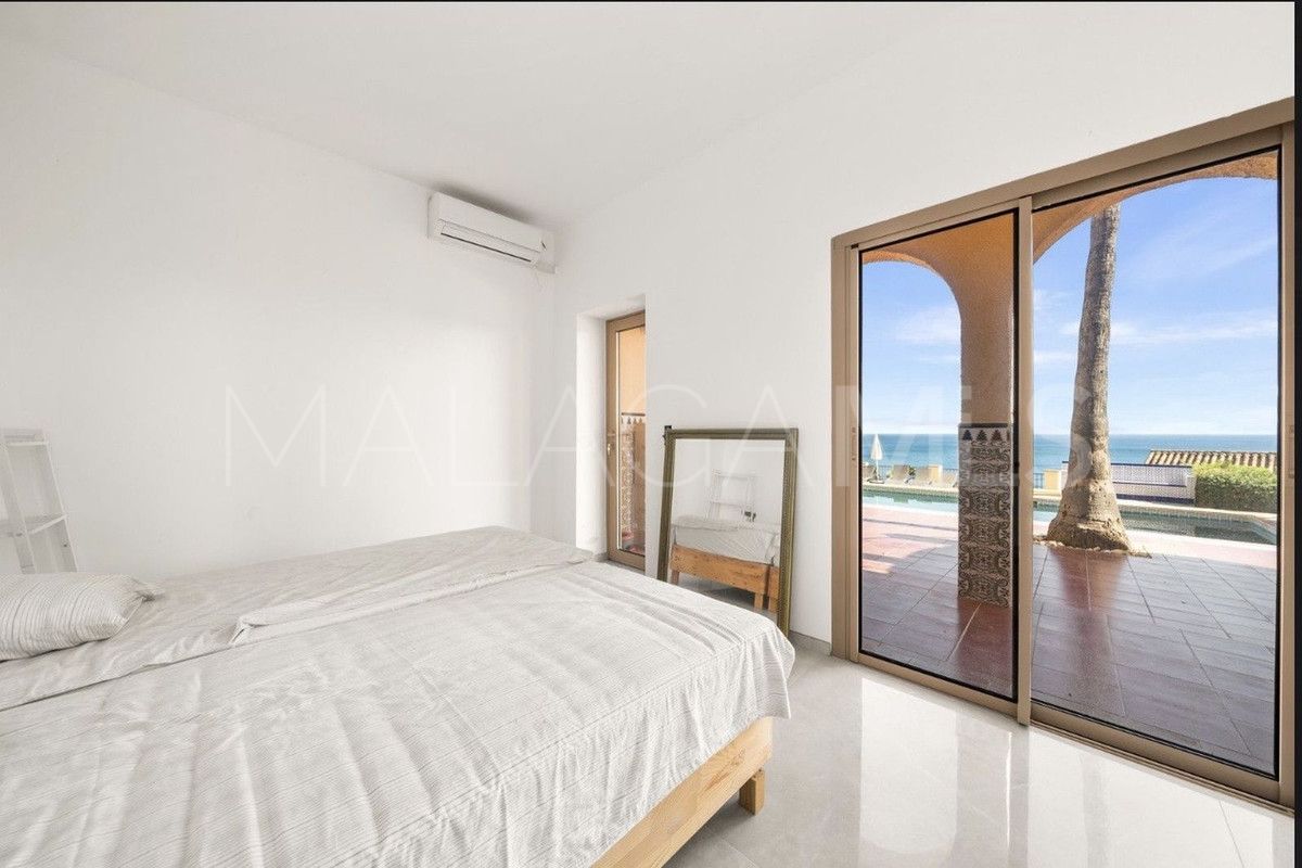 Villa for sale in Estepona Ouest