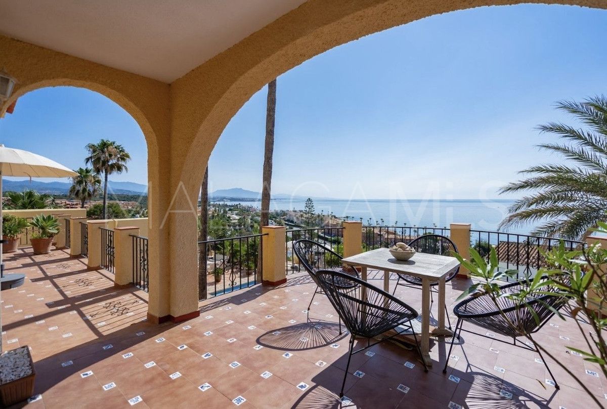 Villa for sale in Estepona Ouest