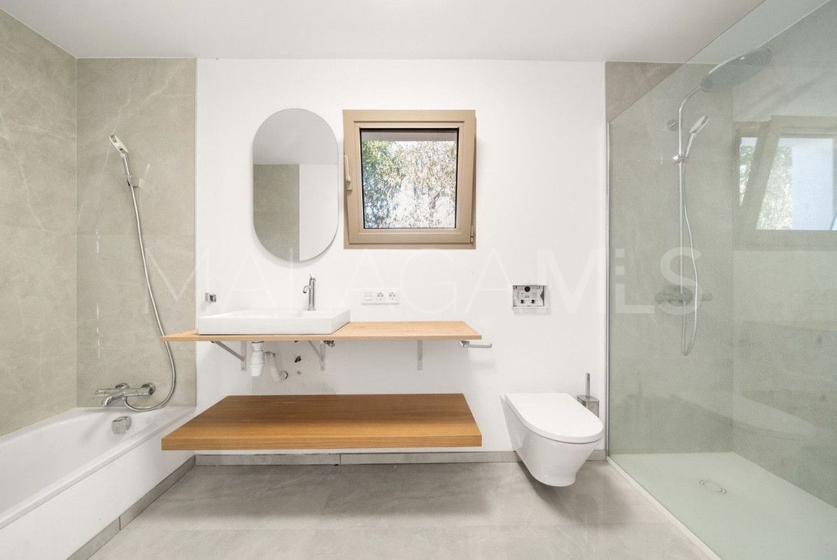 Villa for sale in Estepona Ouest