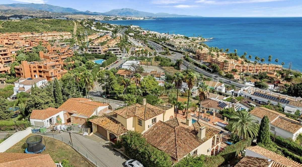 Villa for sale in Estepona Ouest