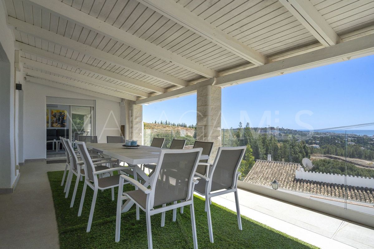 For sale villa with 5 bedrooms in Cala de Mijas