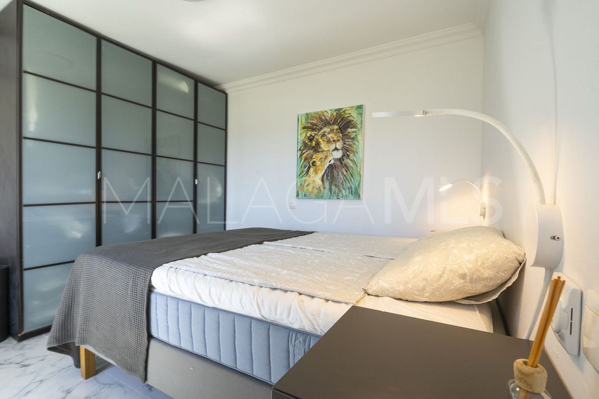 For sale villa with 5 bedrooms in Cala de Mijas