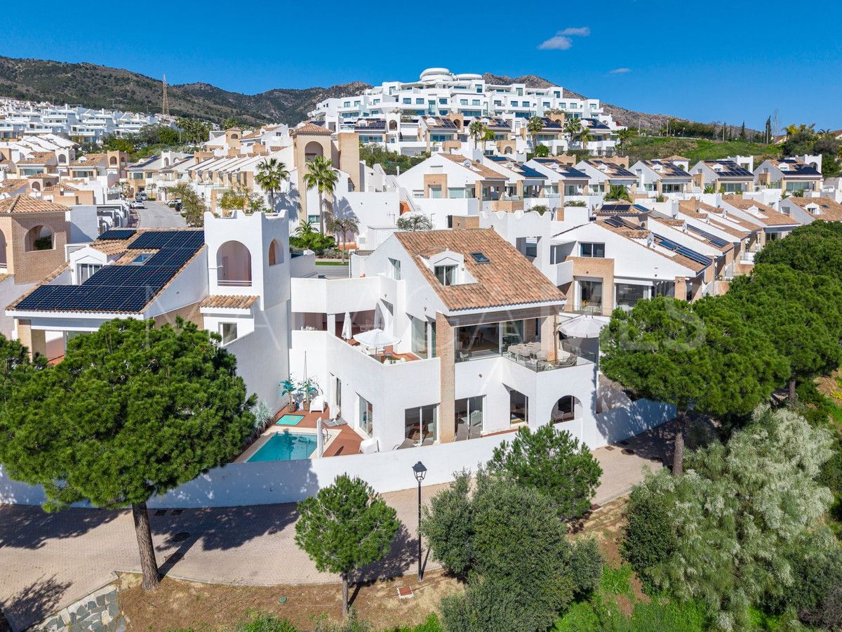 Benalmadena Costa, villa de 4 bedrooms a la venta