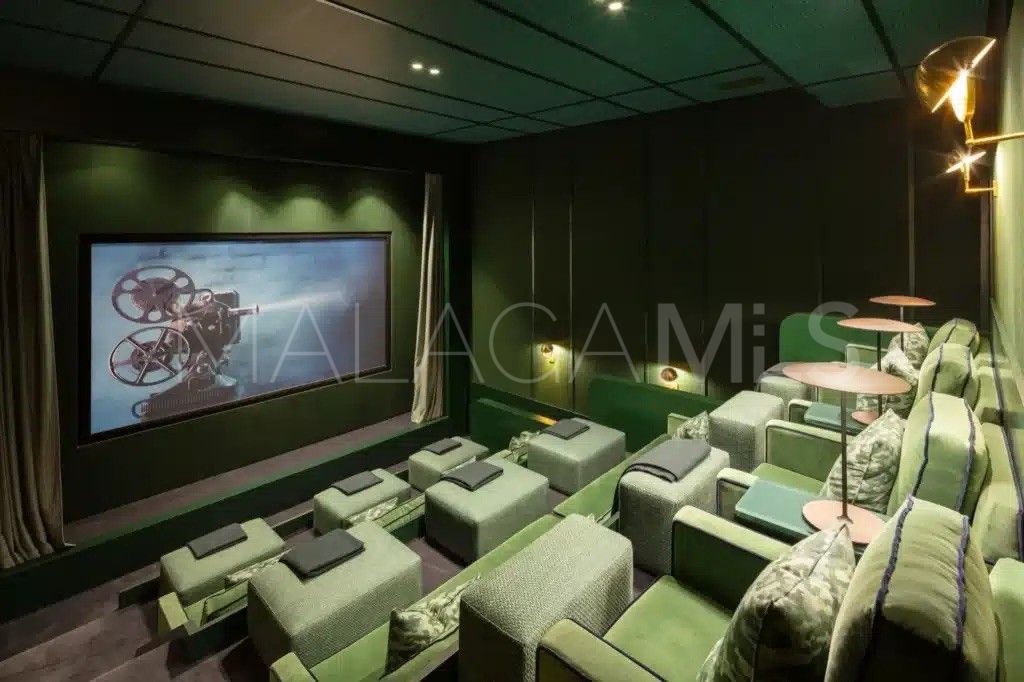 Villa for sale in Las Lomas del Marbella Club