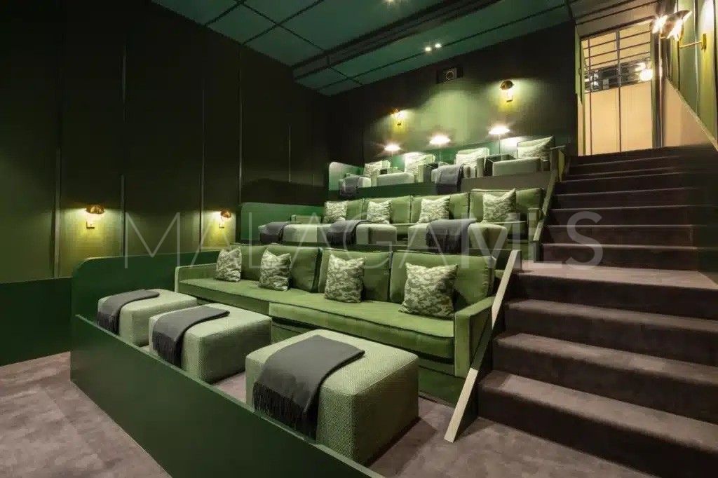 Villa for sale in Las Lomas del Marbella Club