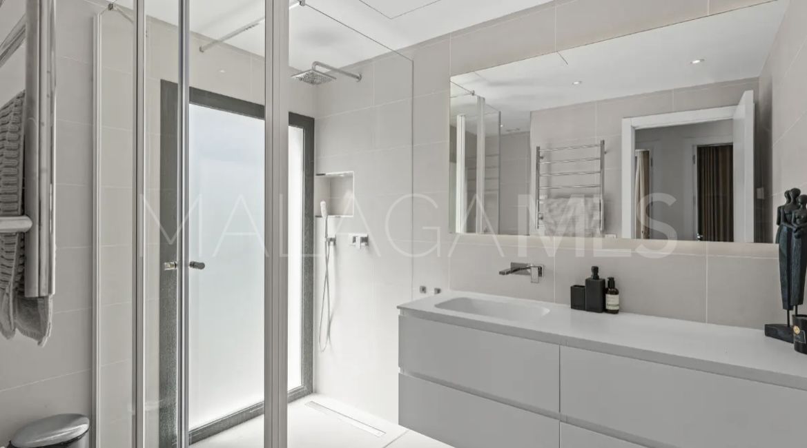 Villa for sale in Linda Vista Baja