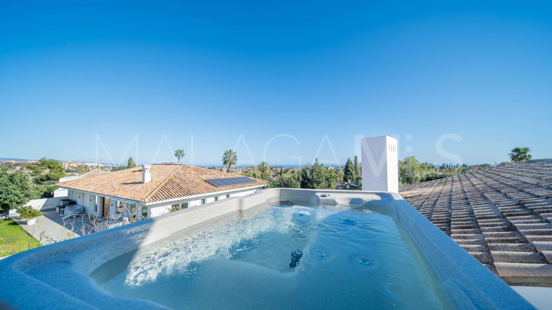 Villa for sale in Guadalmina Alta