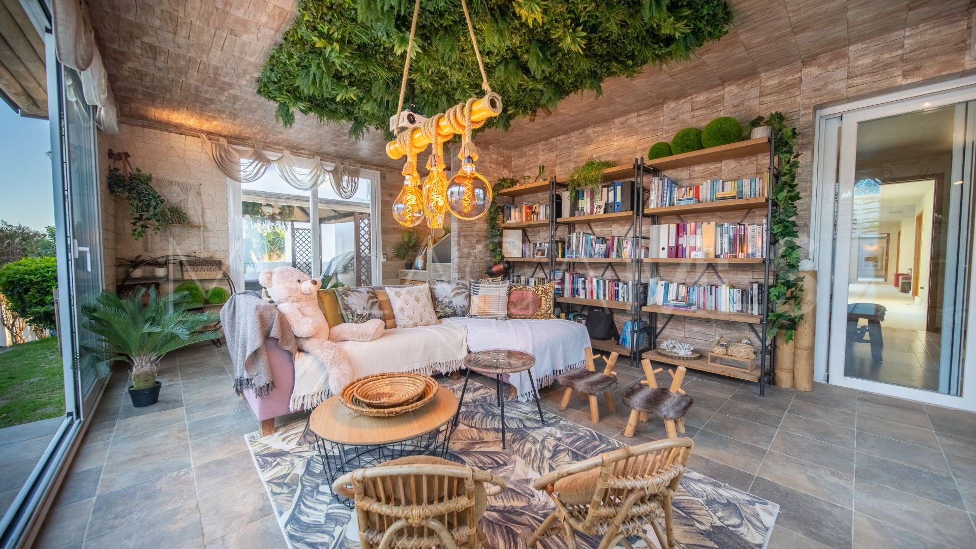 Villa for sale in Guadalmina Alta