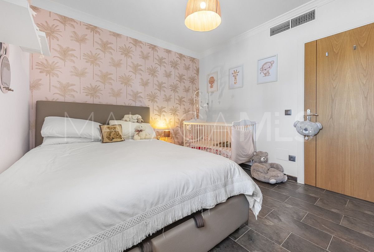 Villa for sale in Estepona