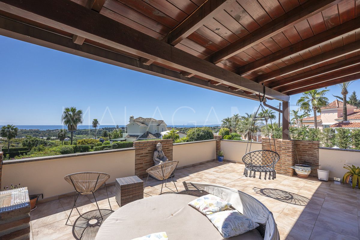 Villa for sale in Estepona