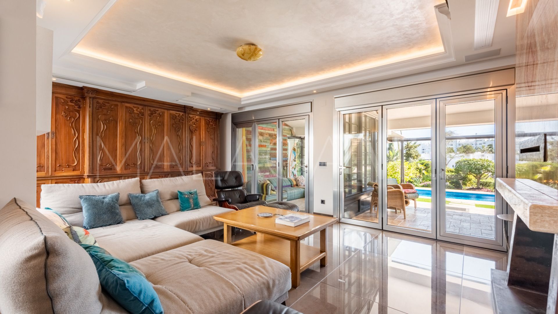 Buy villa in Linda Vista Baja de 4 bedrooms