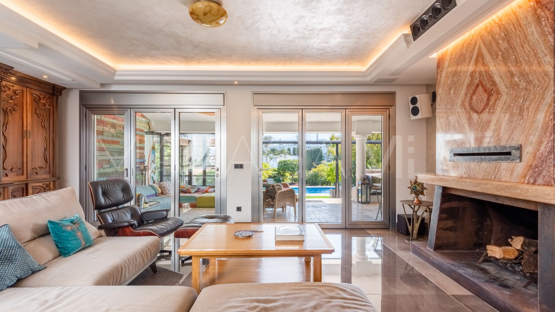 Buy villa in Linda Vista Baja de 4 bedrooms