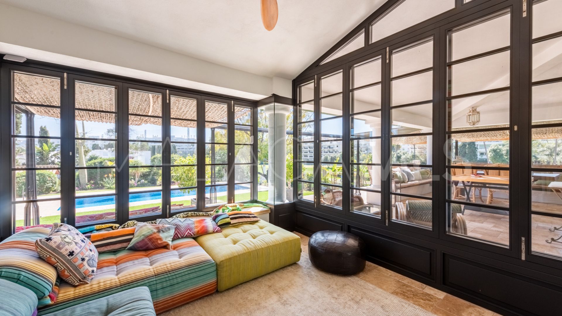 Buy villa in Linda Vista Baja de 4 bedrooms