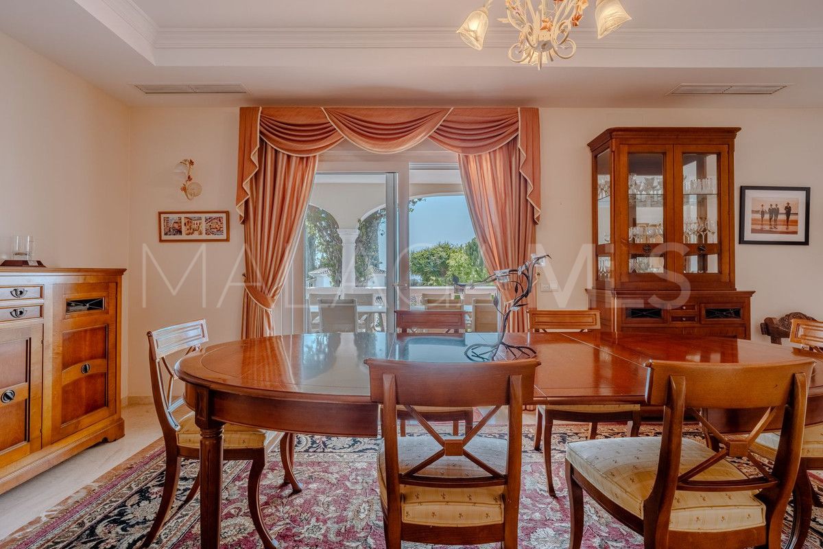 Villa for sale in El Paraiso