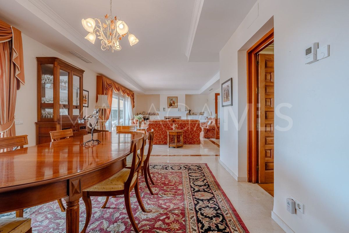 Villa for sale in El Paraiso