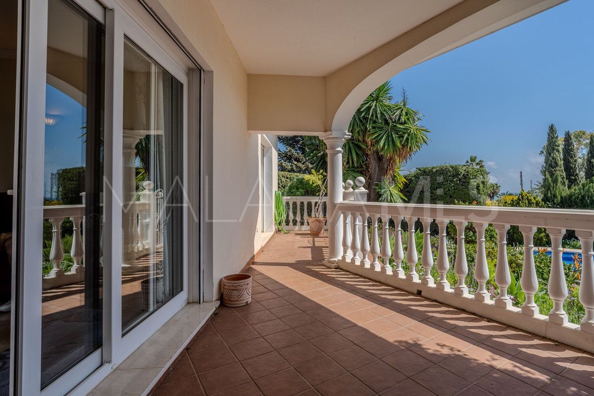 Villa for sale in El Paraiso