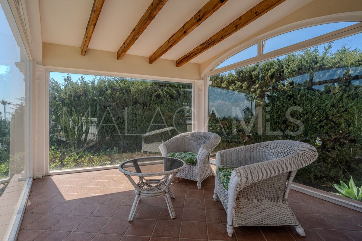 Villa for sale in El Paraiso