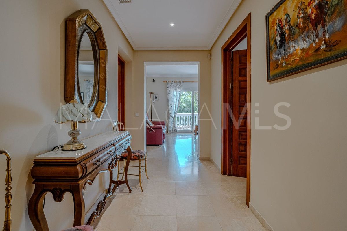Villa for sale in El Paraiso