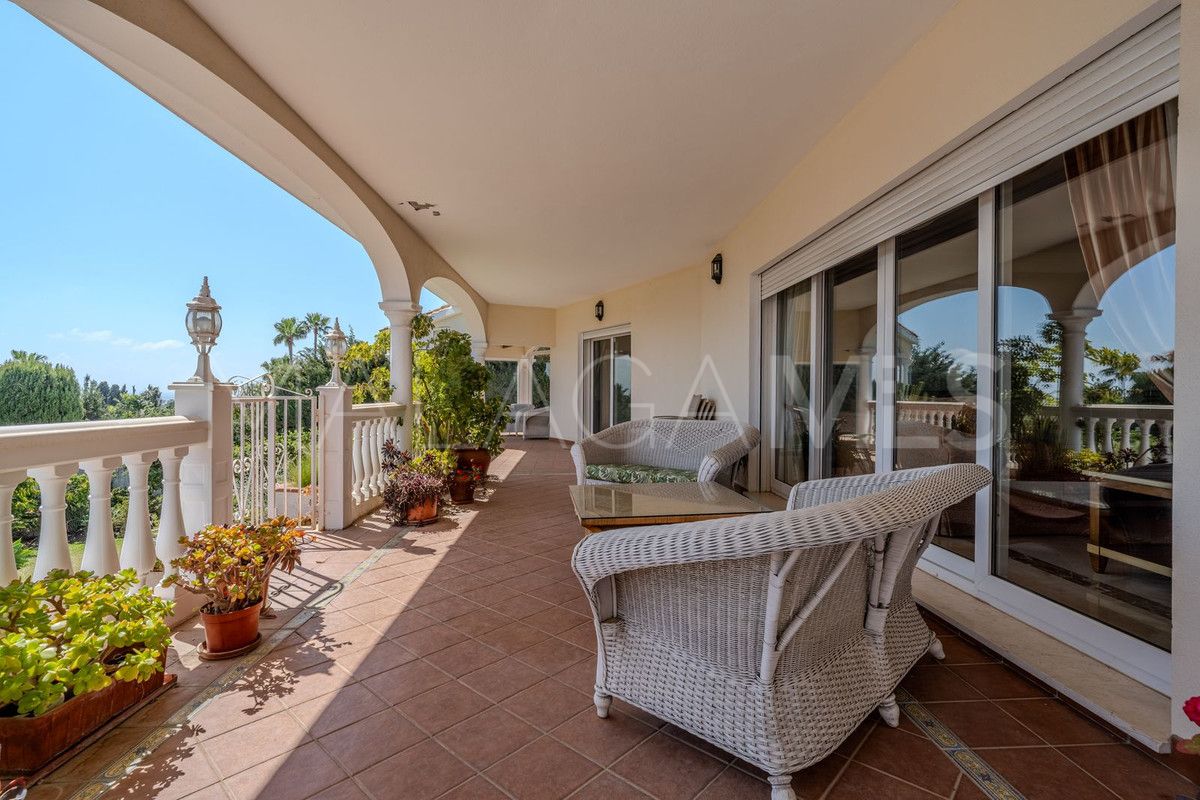 Villa for sale in El Paraiso