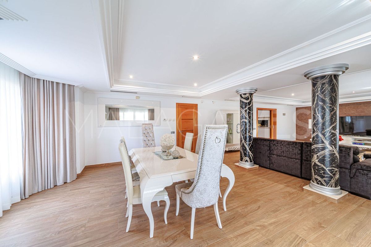 Villa for sale in Marbella City