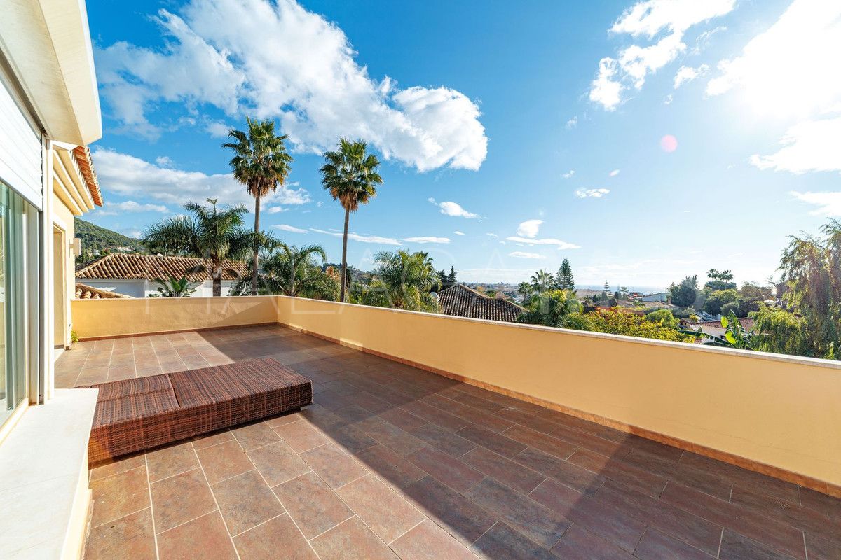 Villa for sale in Marbella City