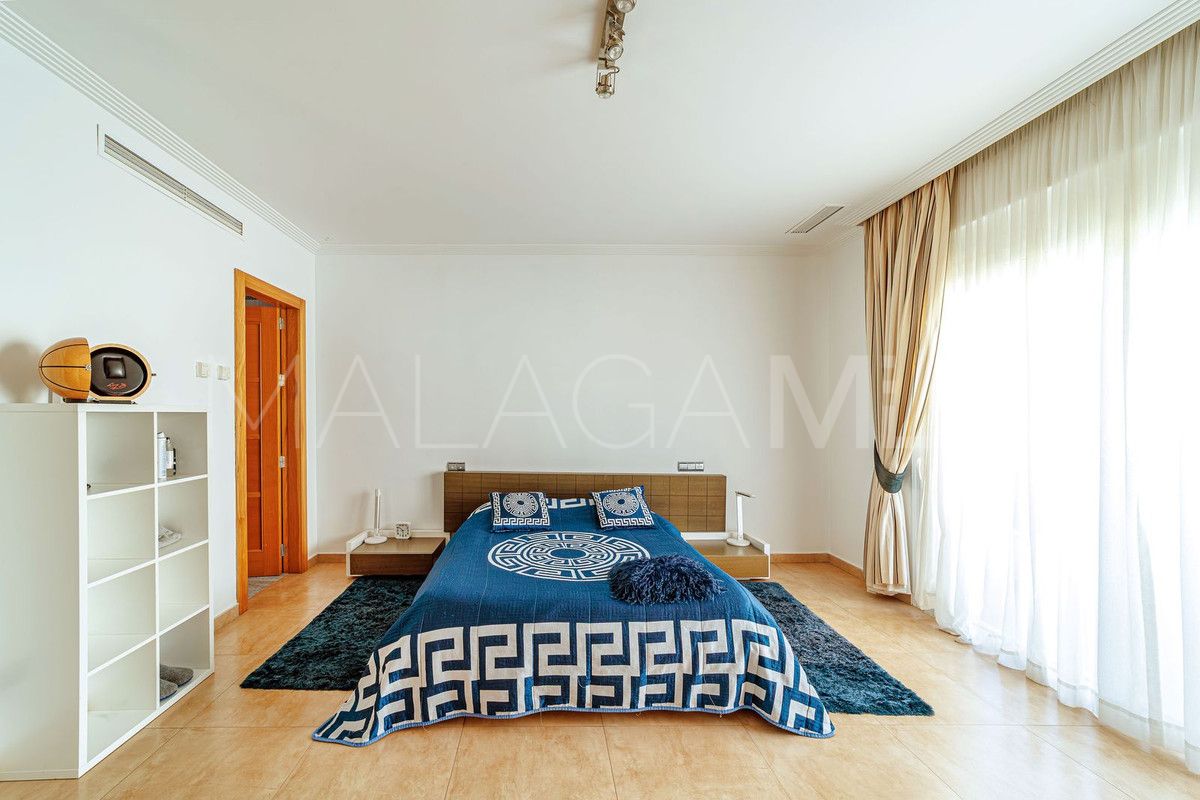 Villa for sale in Marbella City