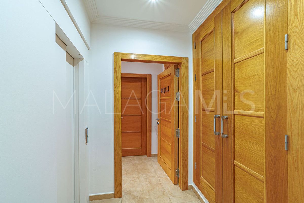 Villa for sale in Marbella City