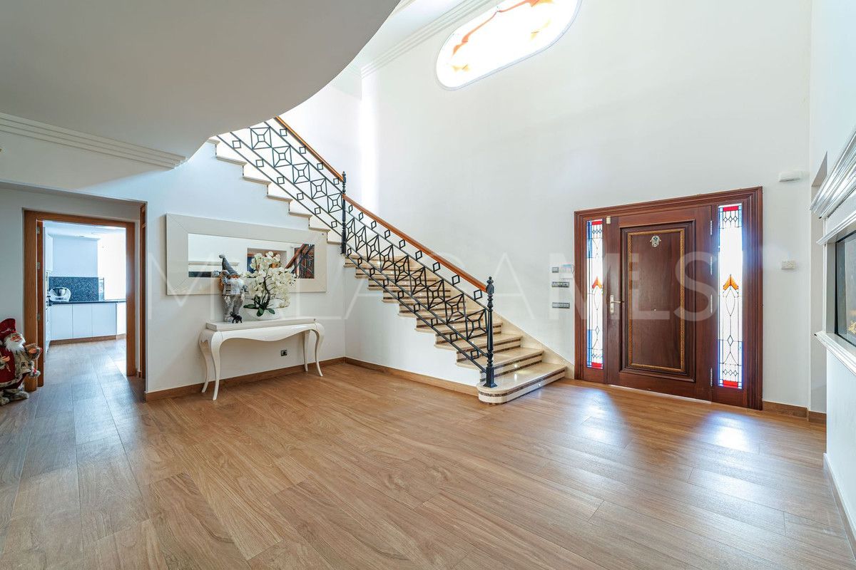 Villa for sale in Marbella City