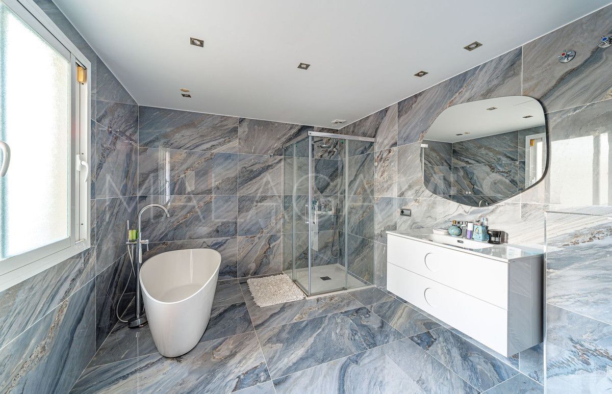 Villa for sale in Marbella City