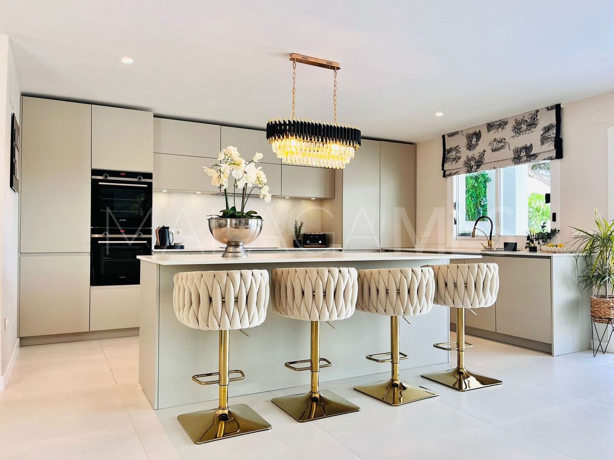 Se vende villa de 4 bedrooms in Cala de Mijas