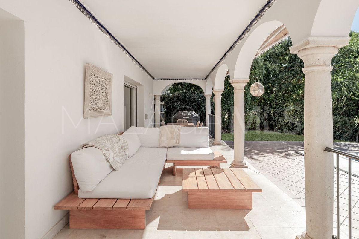 Villa for sale in El Paraiso