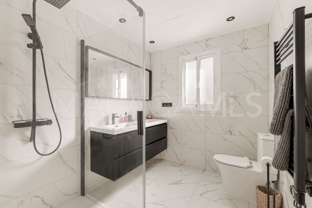 Villa for sale in El Paraiso