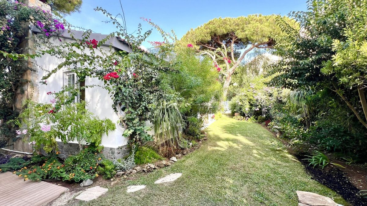 Villa for sale in Marbesa