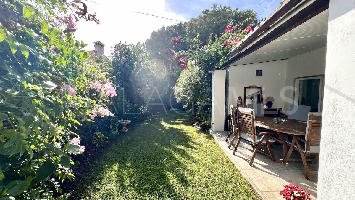 Villa for sale in Marbesa