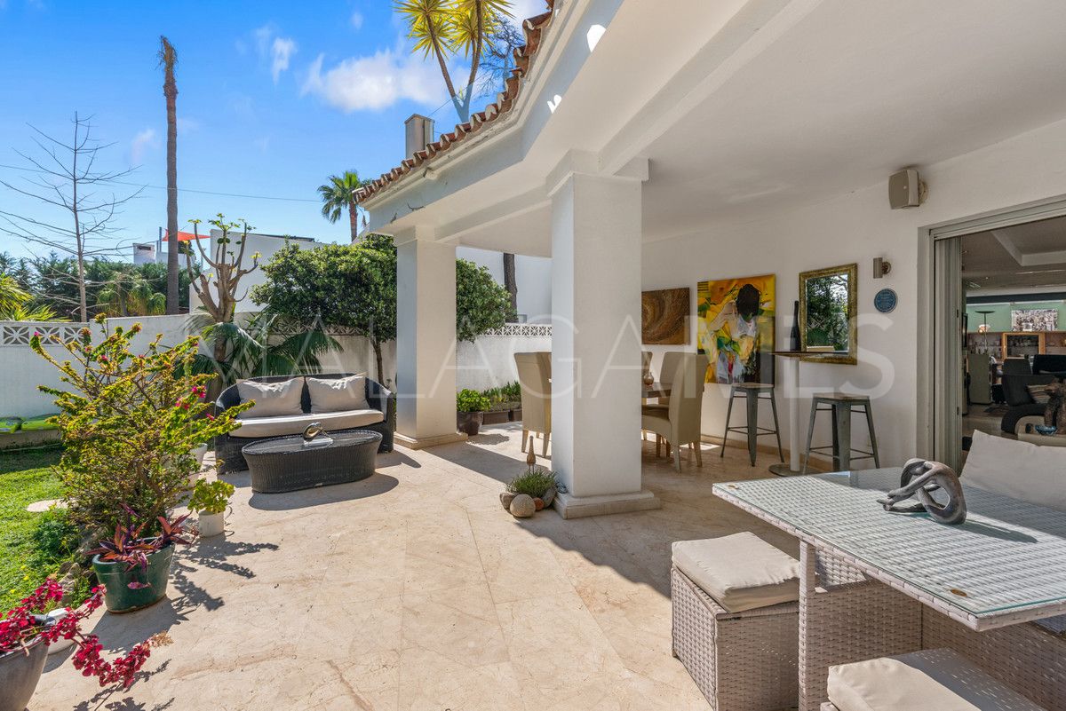 5 bedrooms San Pedro de Alcantara villa for sale