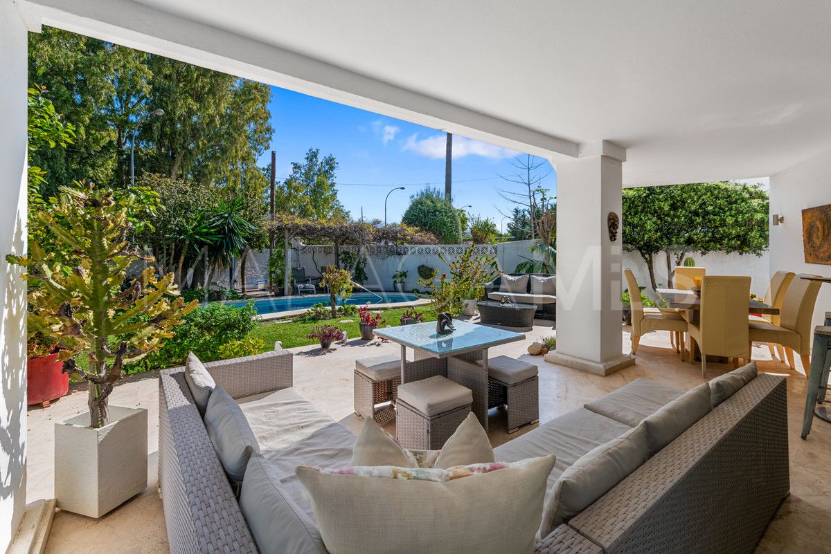 5 bedrooms San Pedro de Alcantara villa for sale