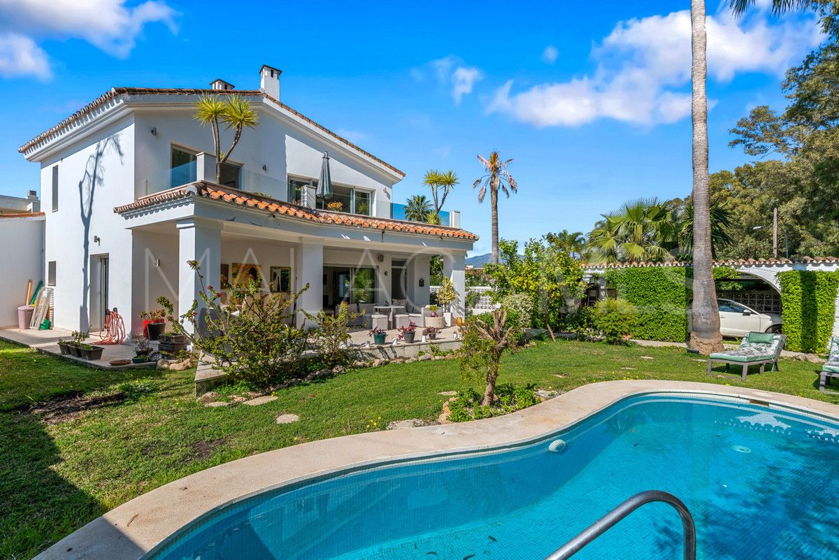 5 bedrooms San Pedro de Alcantara villa for sale