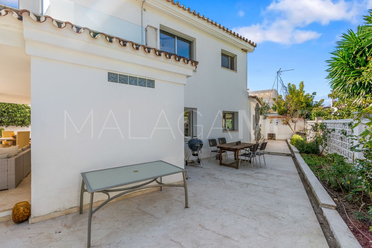 5 bedrooms San Pedro de Alcantara villa for sale