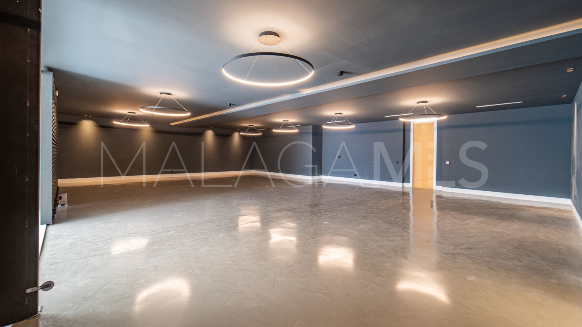 Villa for sale in Cascada de Camojan