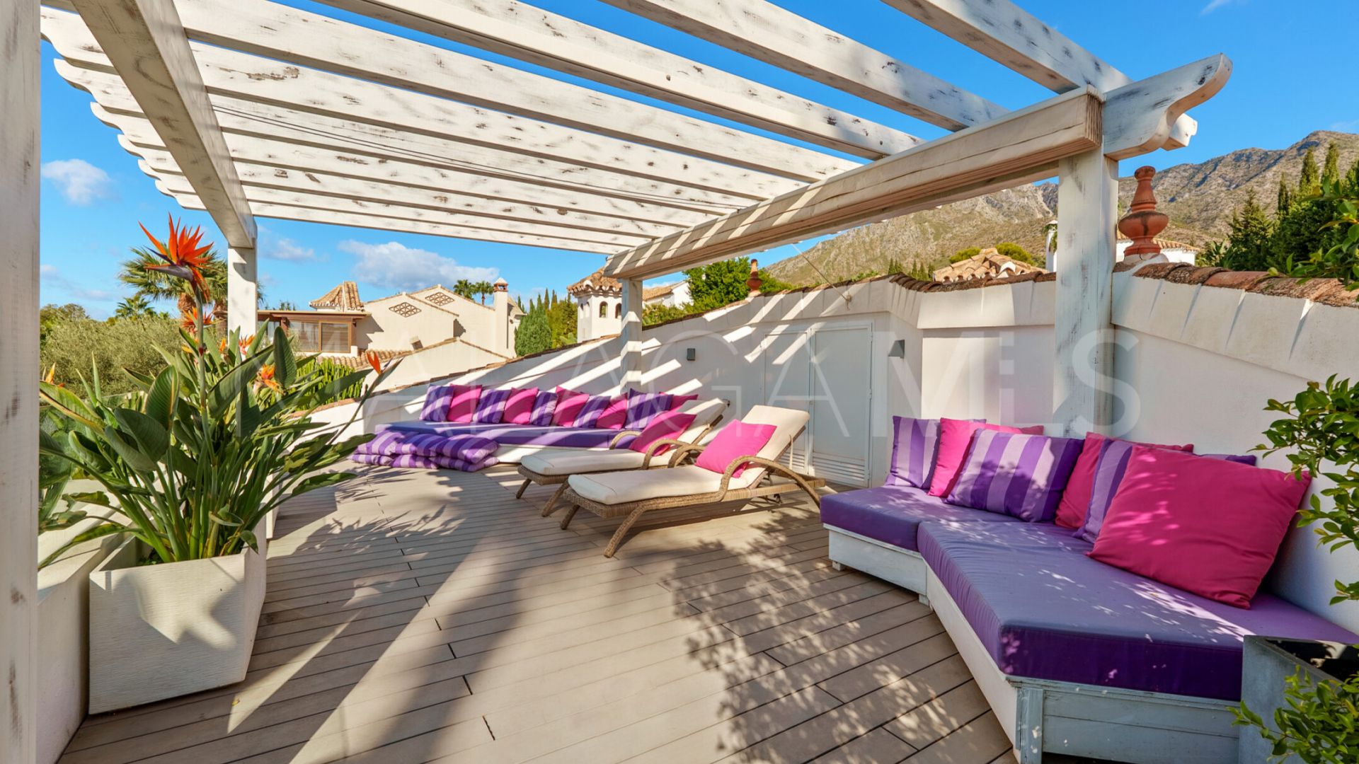 Villa for sale in Sierra Blanca